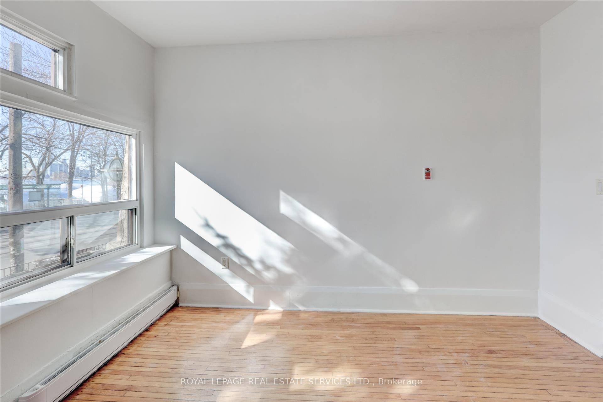 1530 King Street W, #101