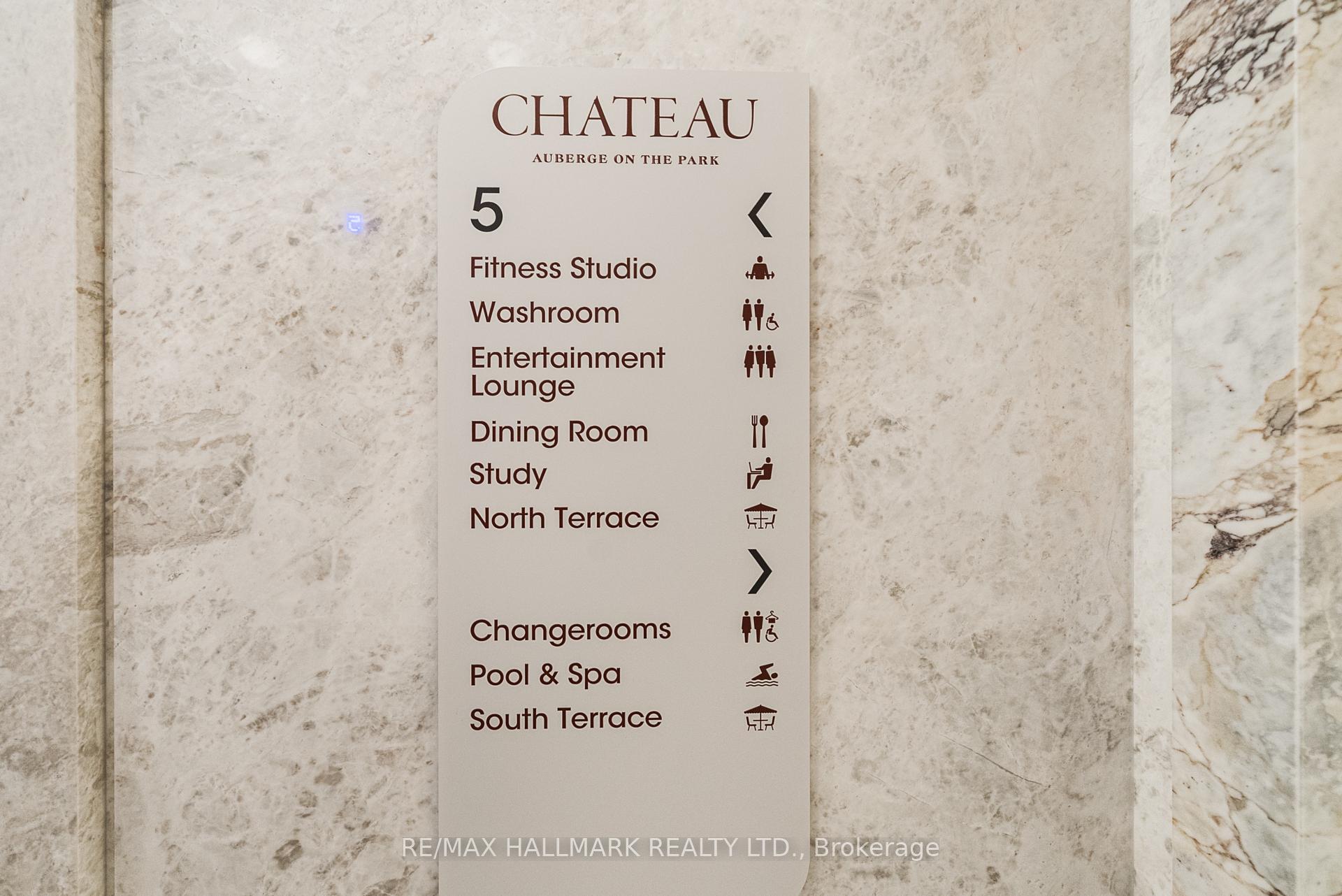 3 Bedrooms Condo at 10 Inn On The Park, Toronto For sale