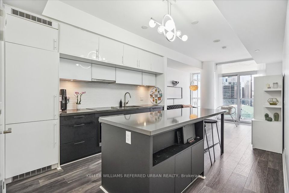 8 Mercer