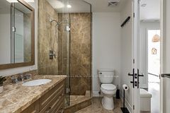 21 Burkebrook Place Th10