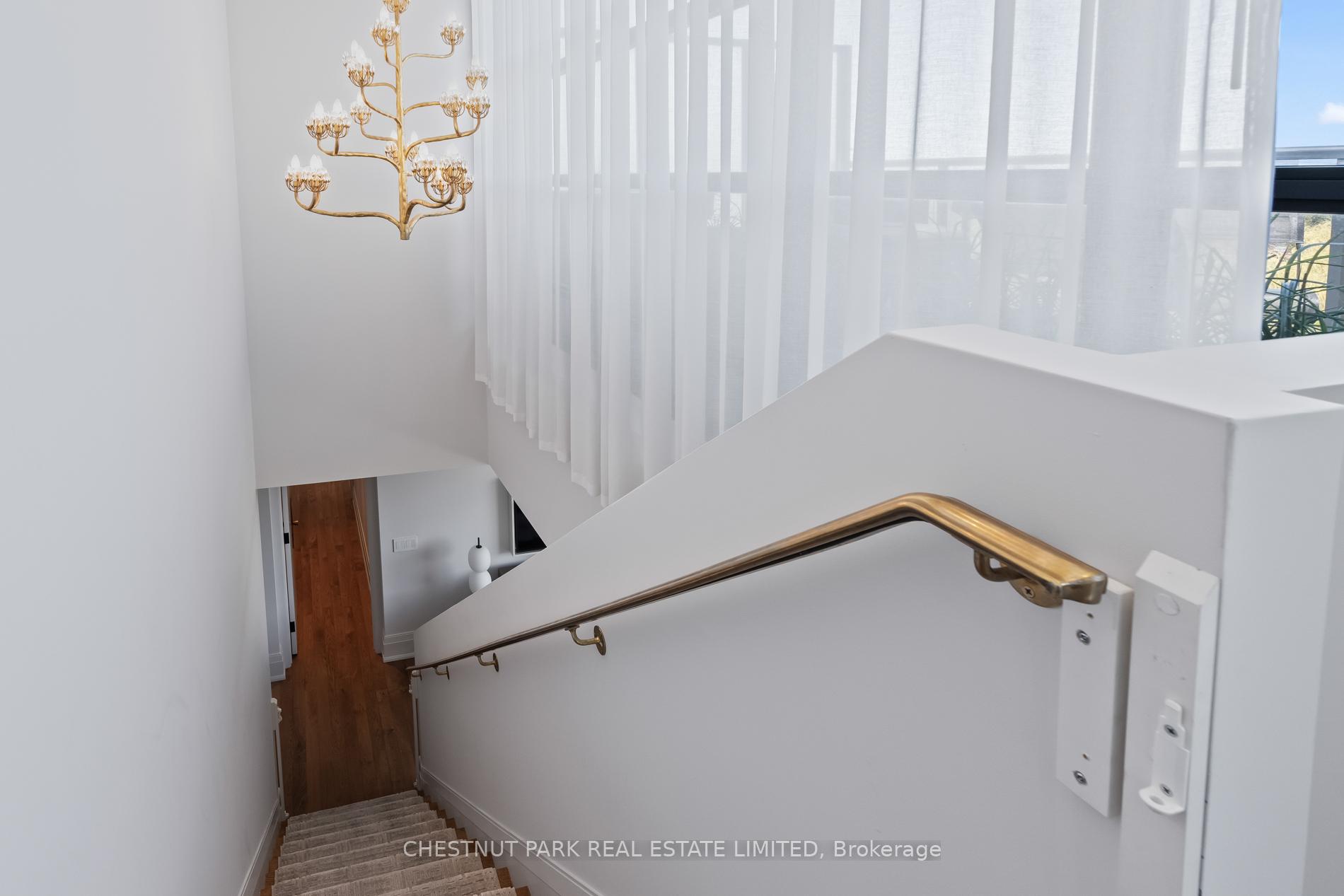 3 Bedrooms Condo at 170 Chiltern Hill, Toronto For sale
