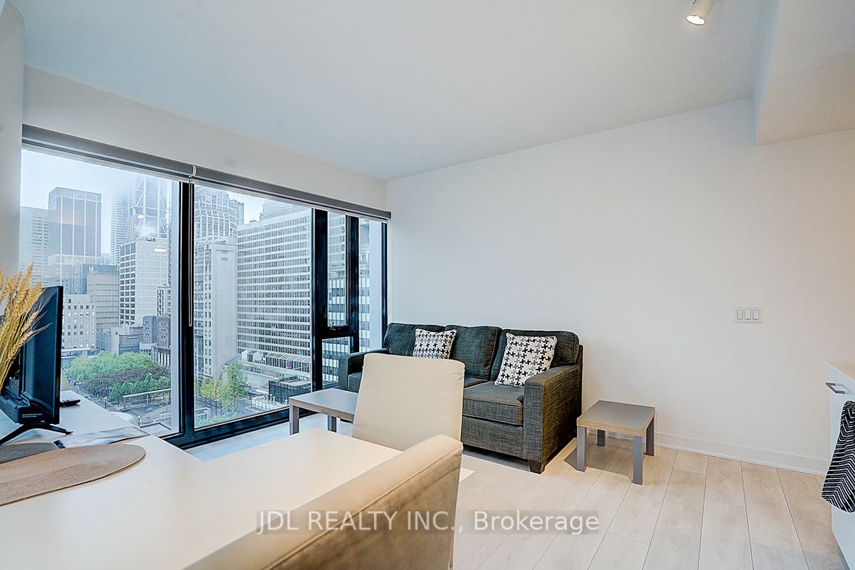 188 Cumberland Street, #1202