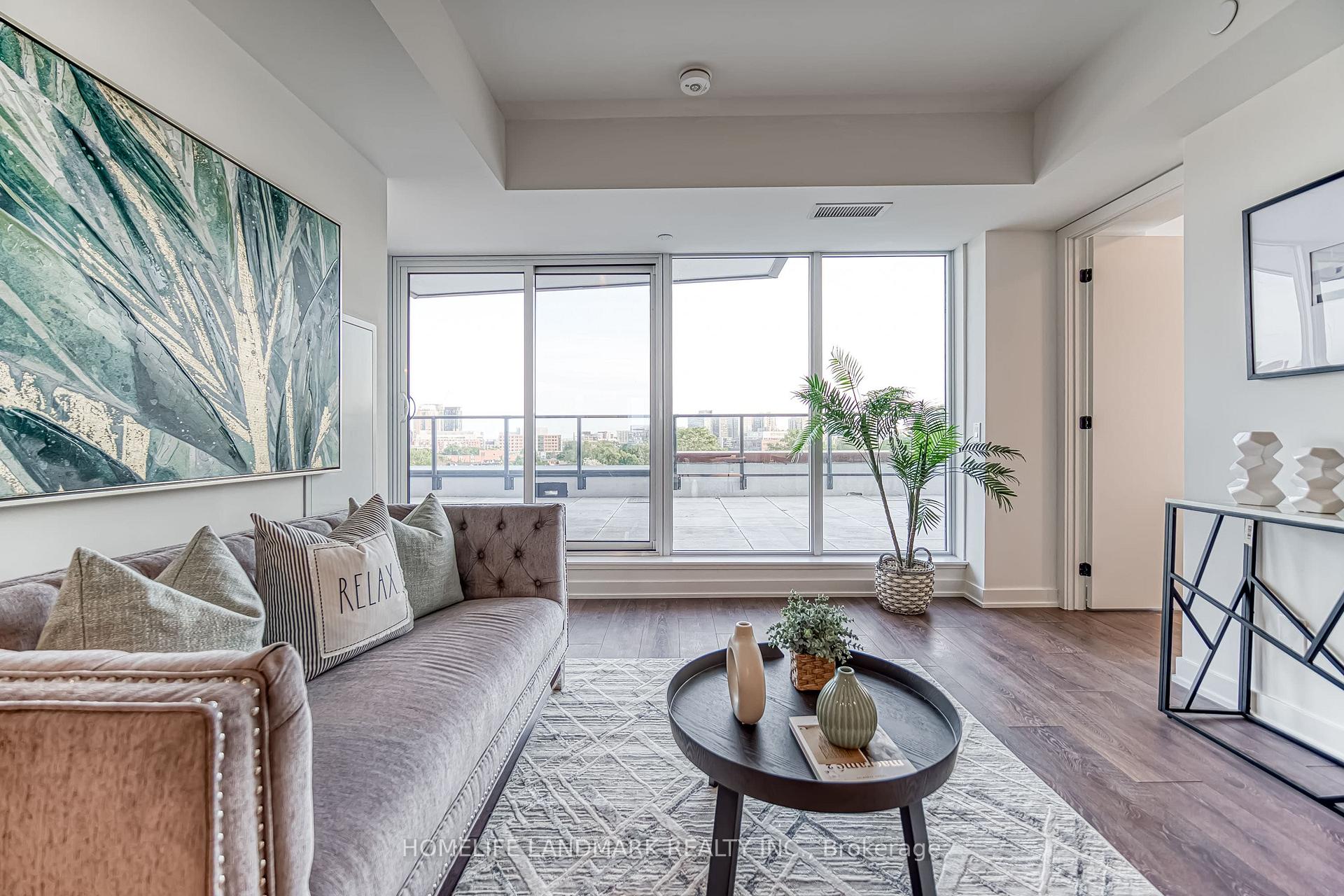 2 Bedrooms Condo at 1200 Dundas, Toronto For sale