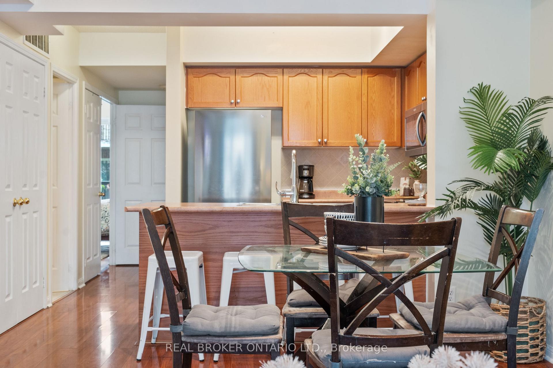 3 Bedrooms Condo at 3047 Finch, Toronto For sale