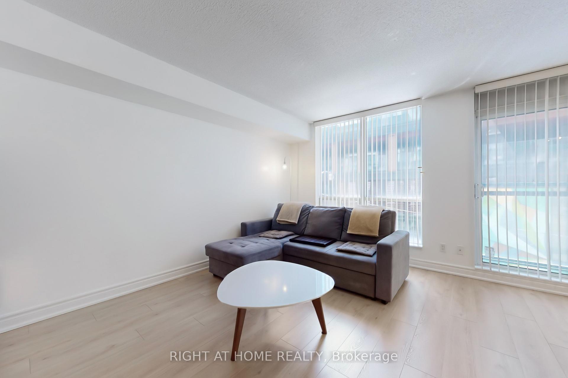 1 Bedroom Condo at 75 Dalhousie, Toronto For sale