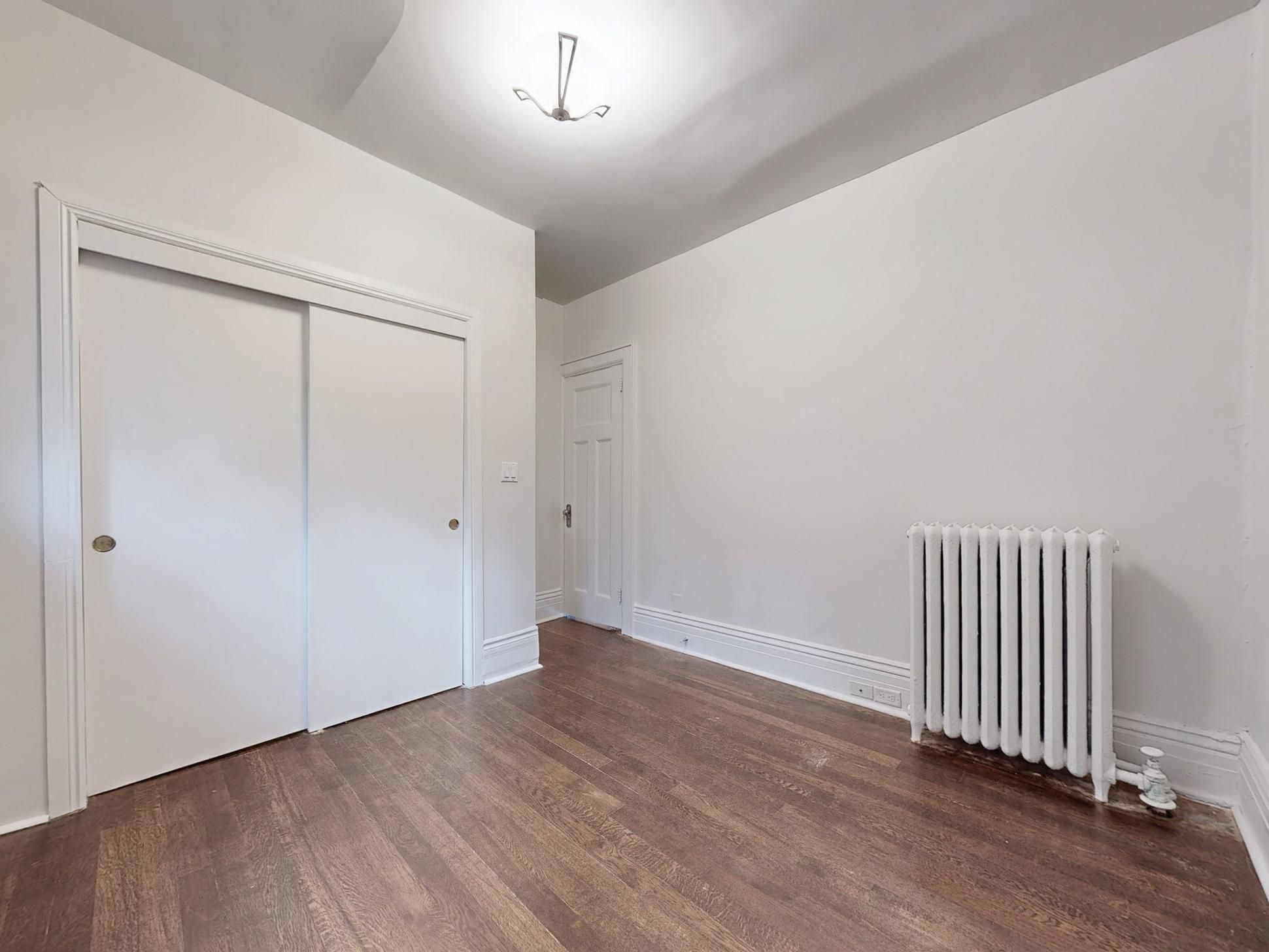 196 Glen Road S 1