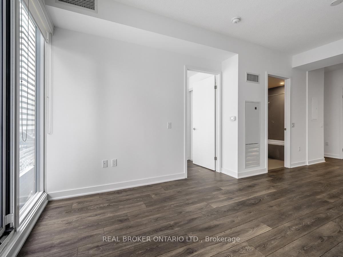 1 Bedroom Condo at 125 Blue Jays, Toronto For sale