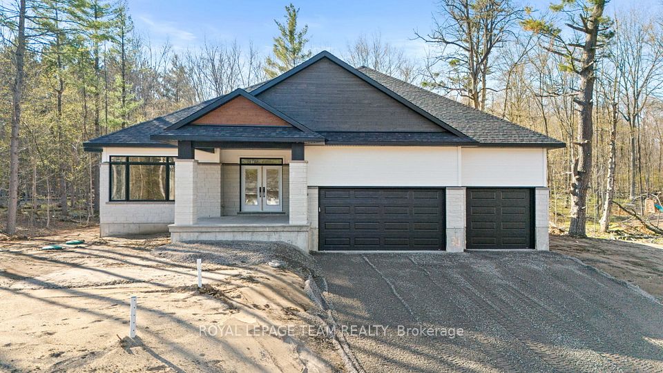 79 Hogan Drive, McNab/Braeside, ON K7S 0H8