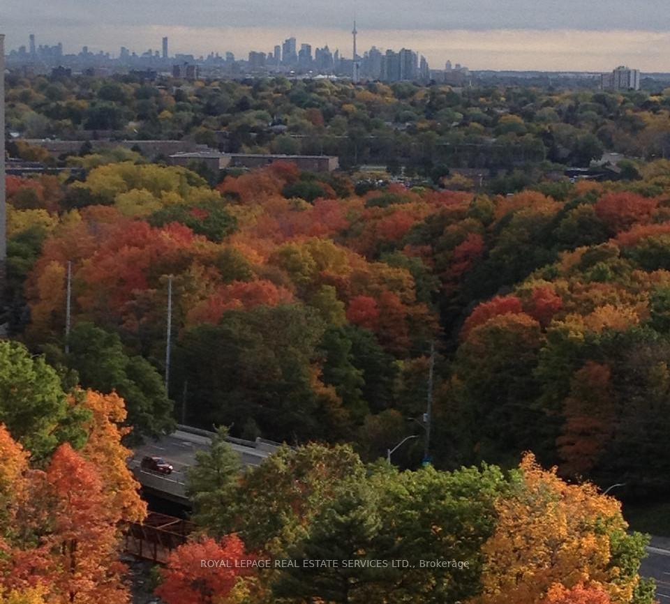 2 Bedrooms Condo at 80 Absolute, Mississauga For sale