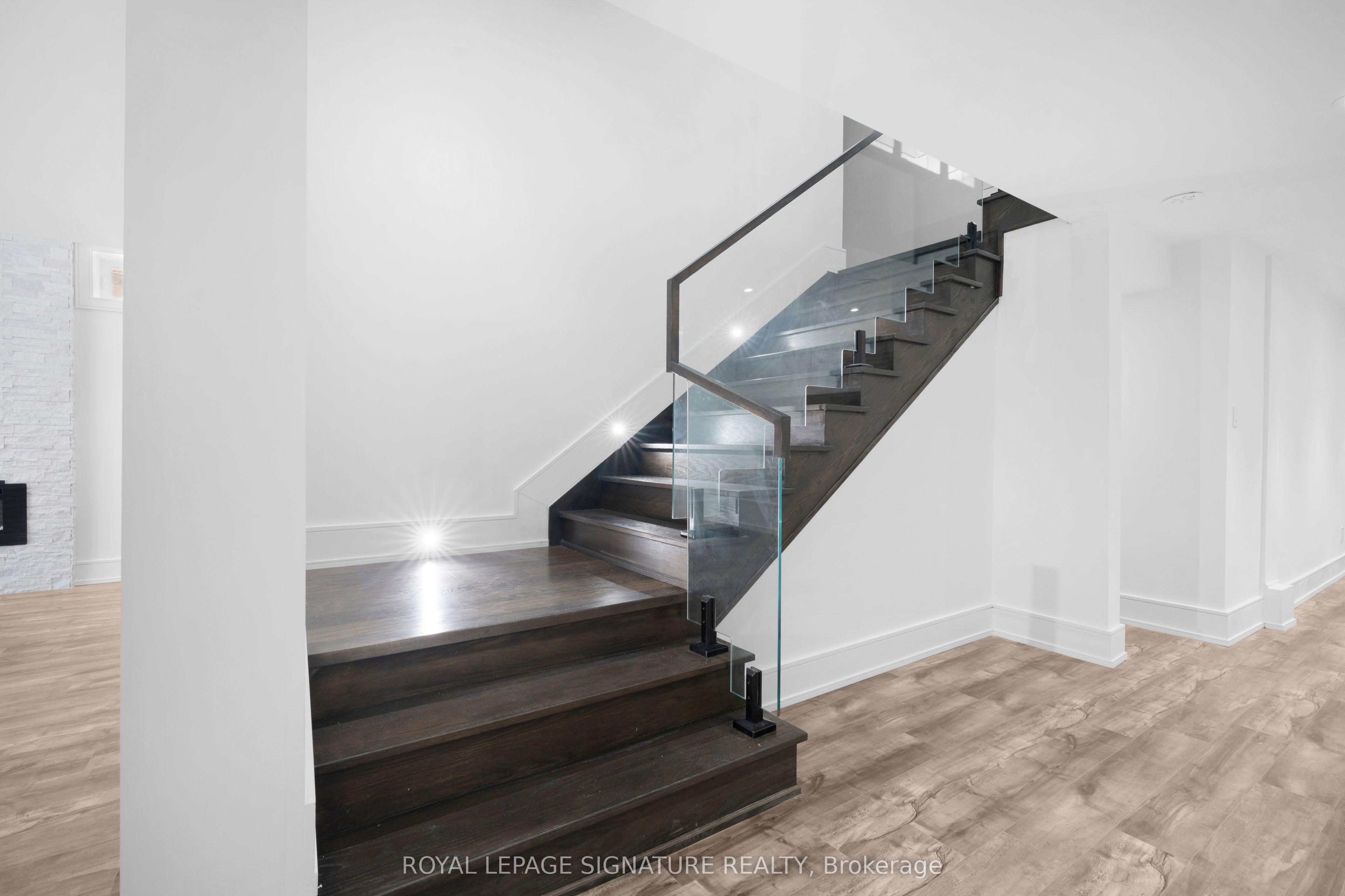 193 Mateo Place