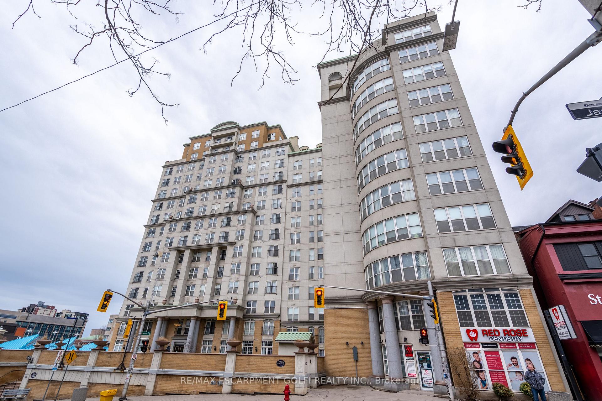 2 Bedrooms Condo at 135 James, Hamilton For sale