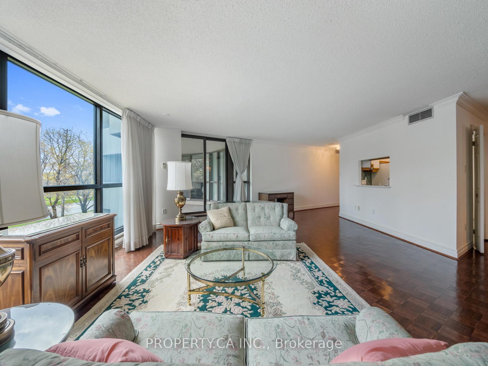 2 Bedrooms Condo at 2010 Islington,  Toronto For sale