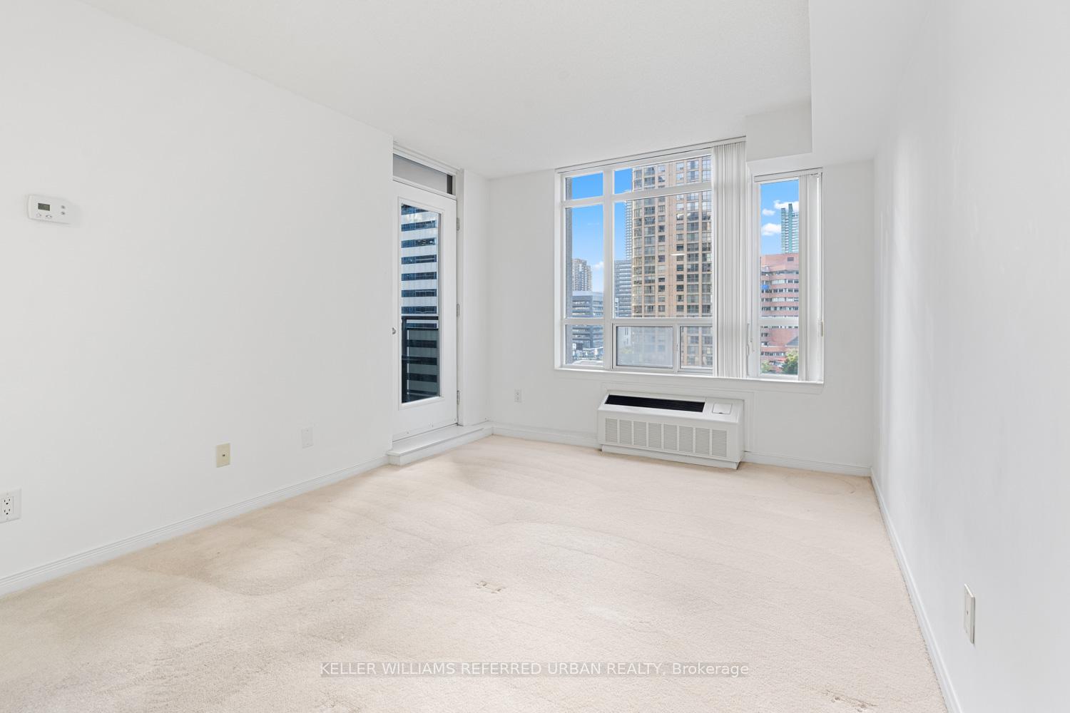 1 Bedroom Condo at 155 Beecroft, Toronto For sale