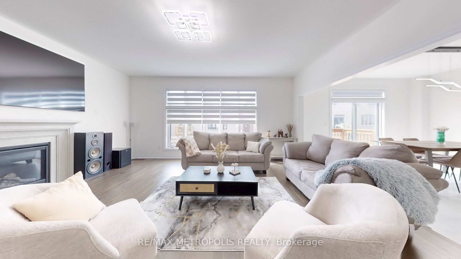 1315 Davis Loop