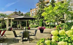 2 Bedrooms Condo at 2511 Lakeshore,  Oakville For sale