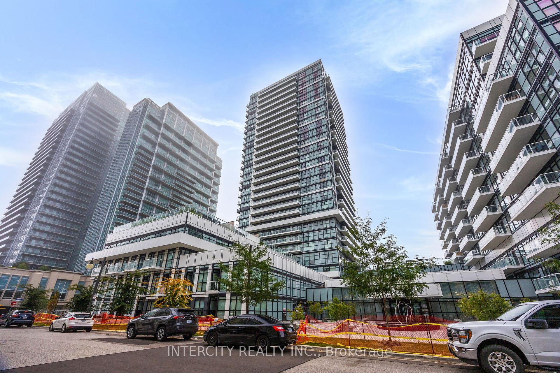 2 Bedrooms Condo at 251 Manitoba, Toronto For sale