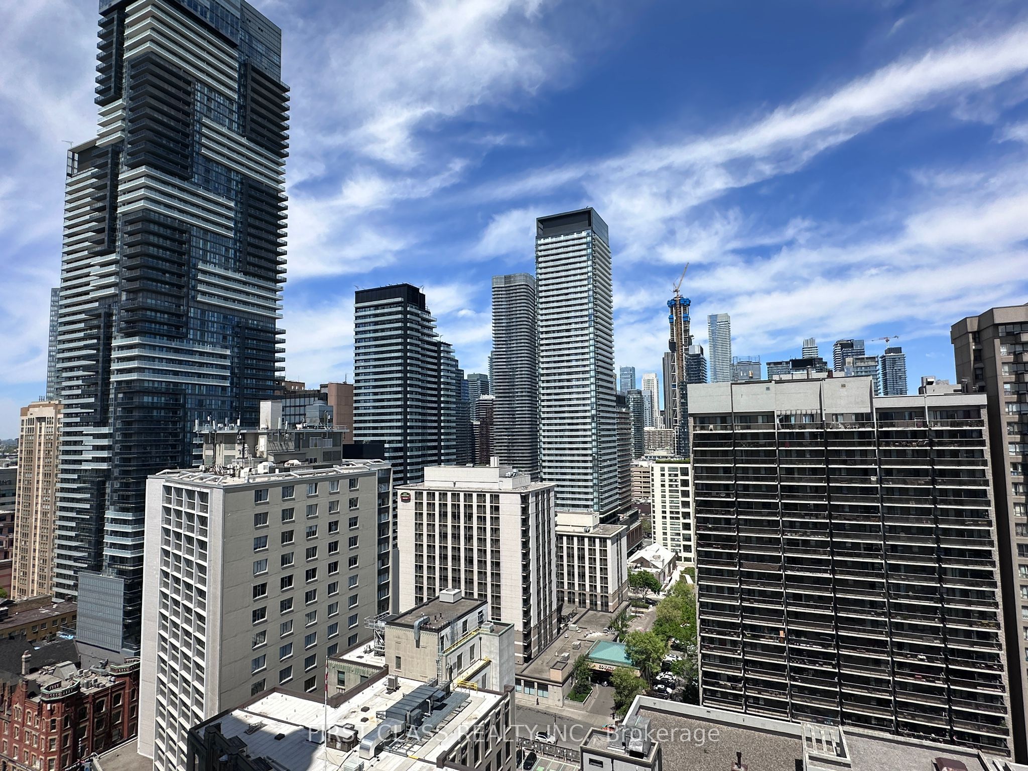 25 Carlton Street, #2609