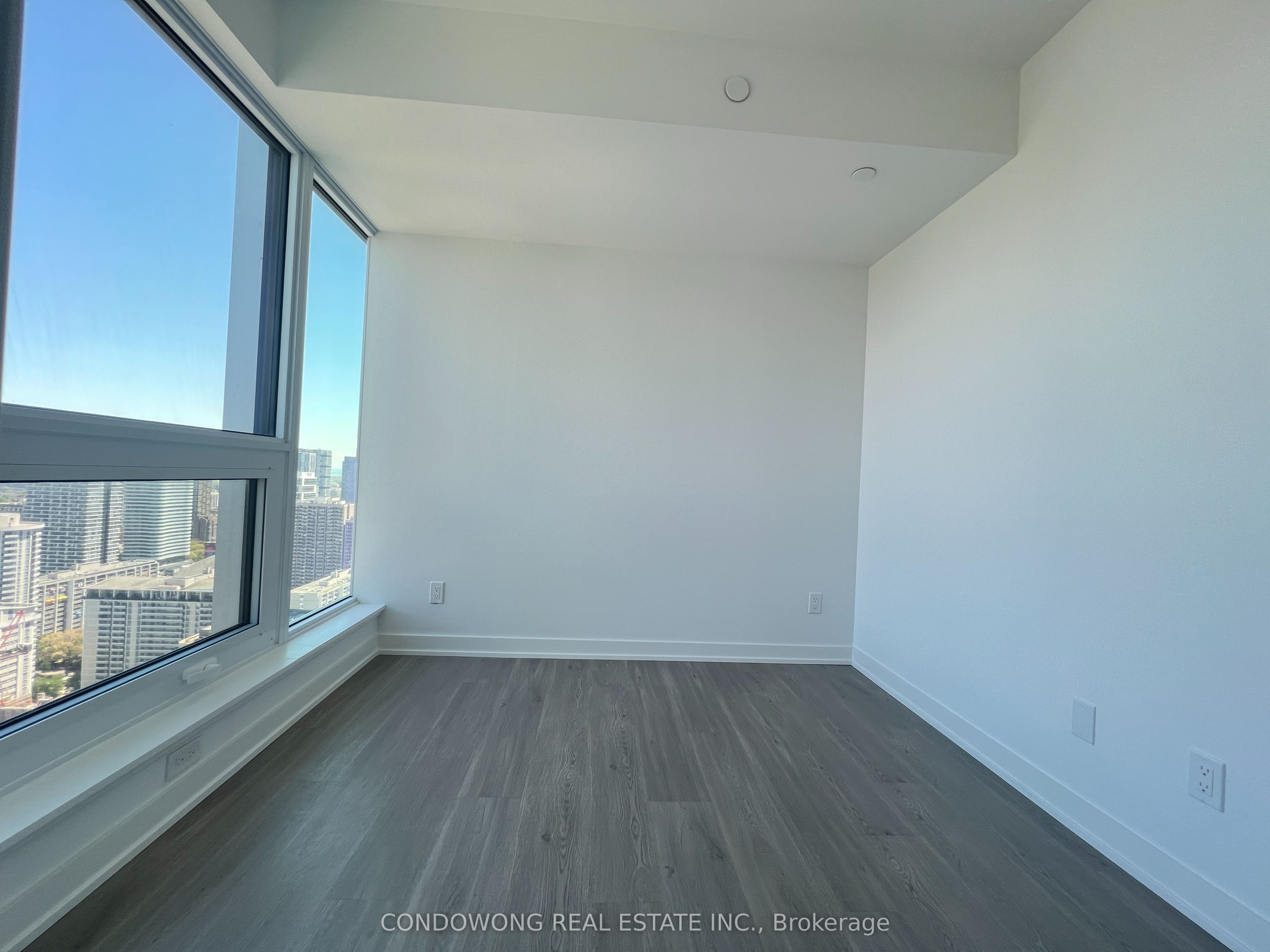 8 Wellesley Street W, #4109