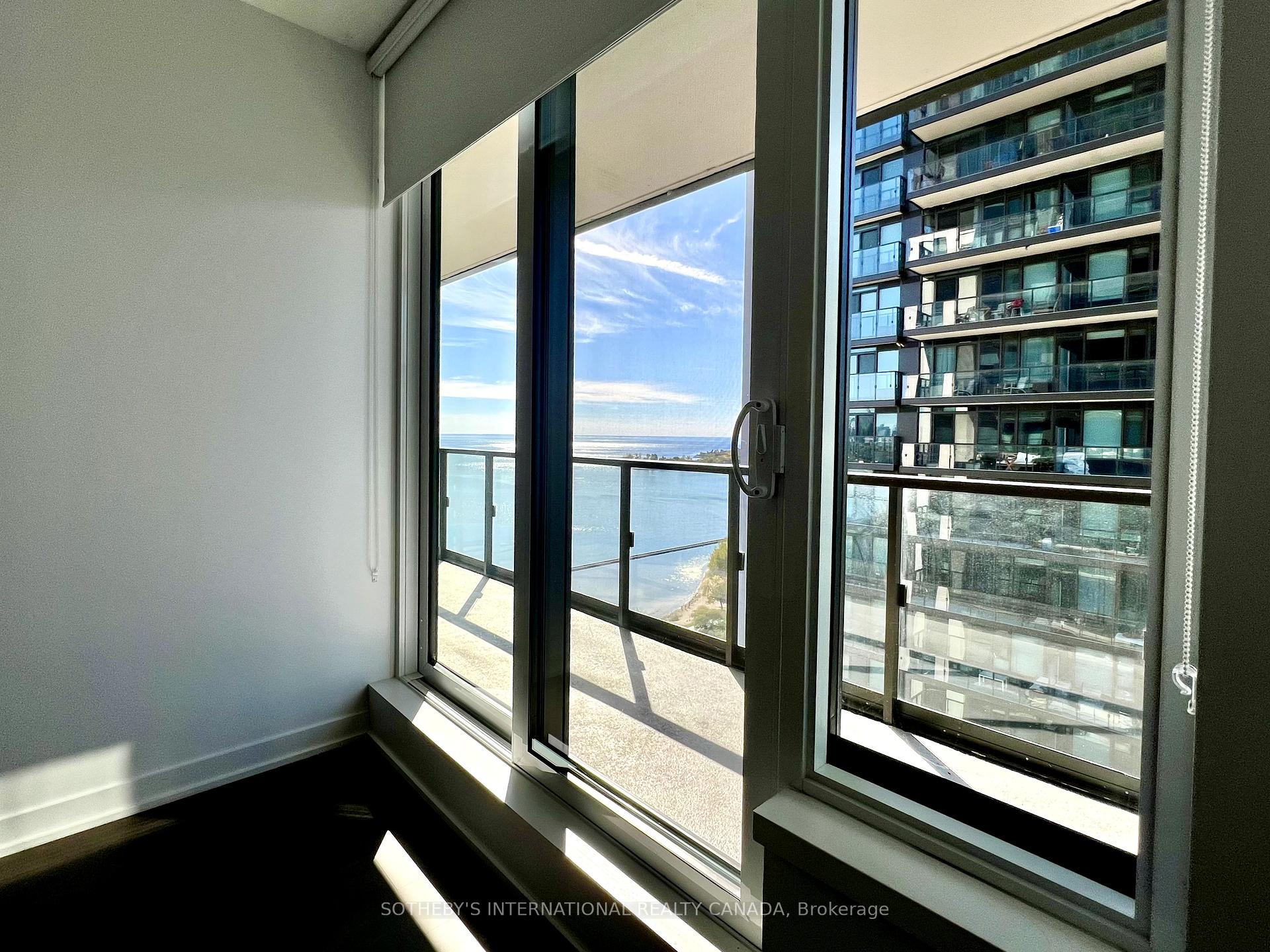 2 Bedrooms Condo at 1926 Lakeshore, Toronto For sale