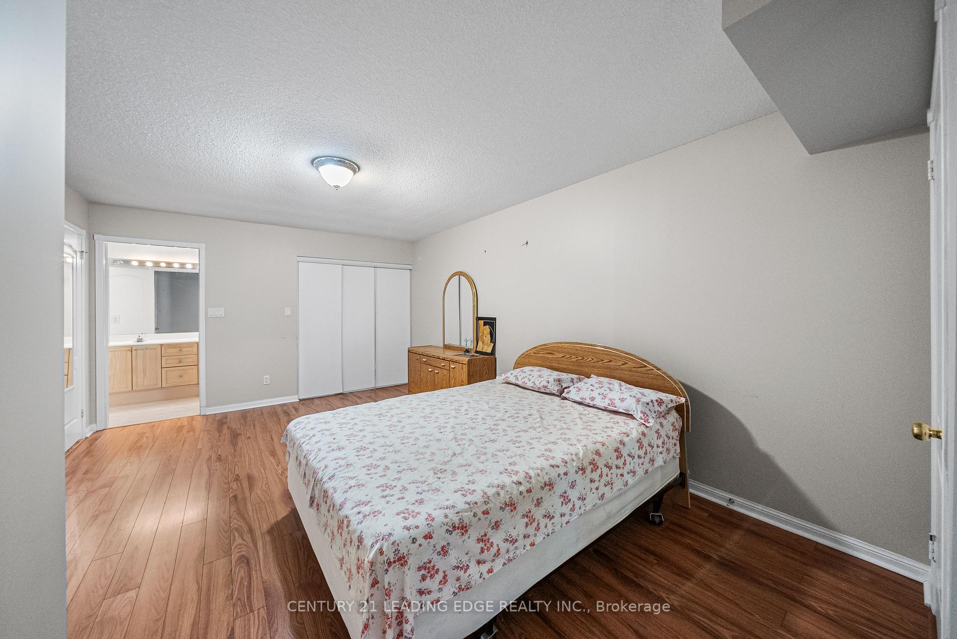 2 Bedrooms Condo at 101 Grandview, Toronto For sale