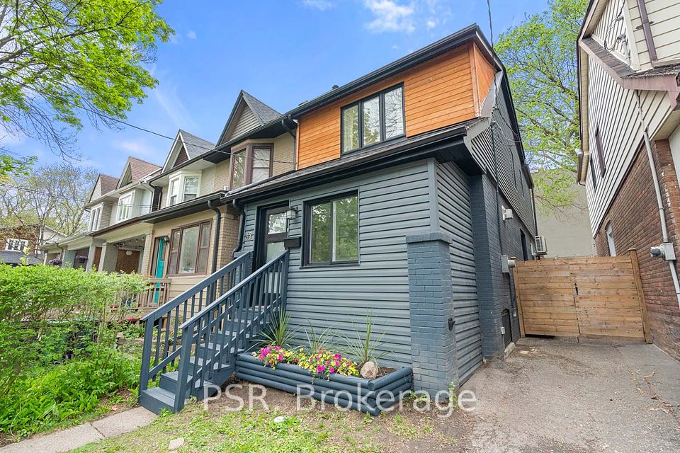 43 Hemlock