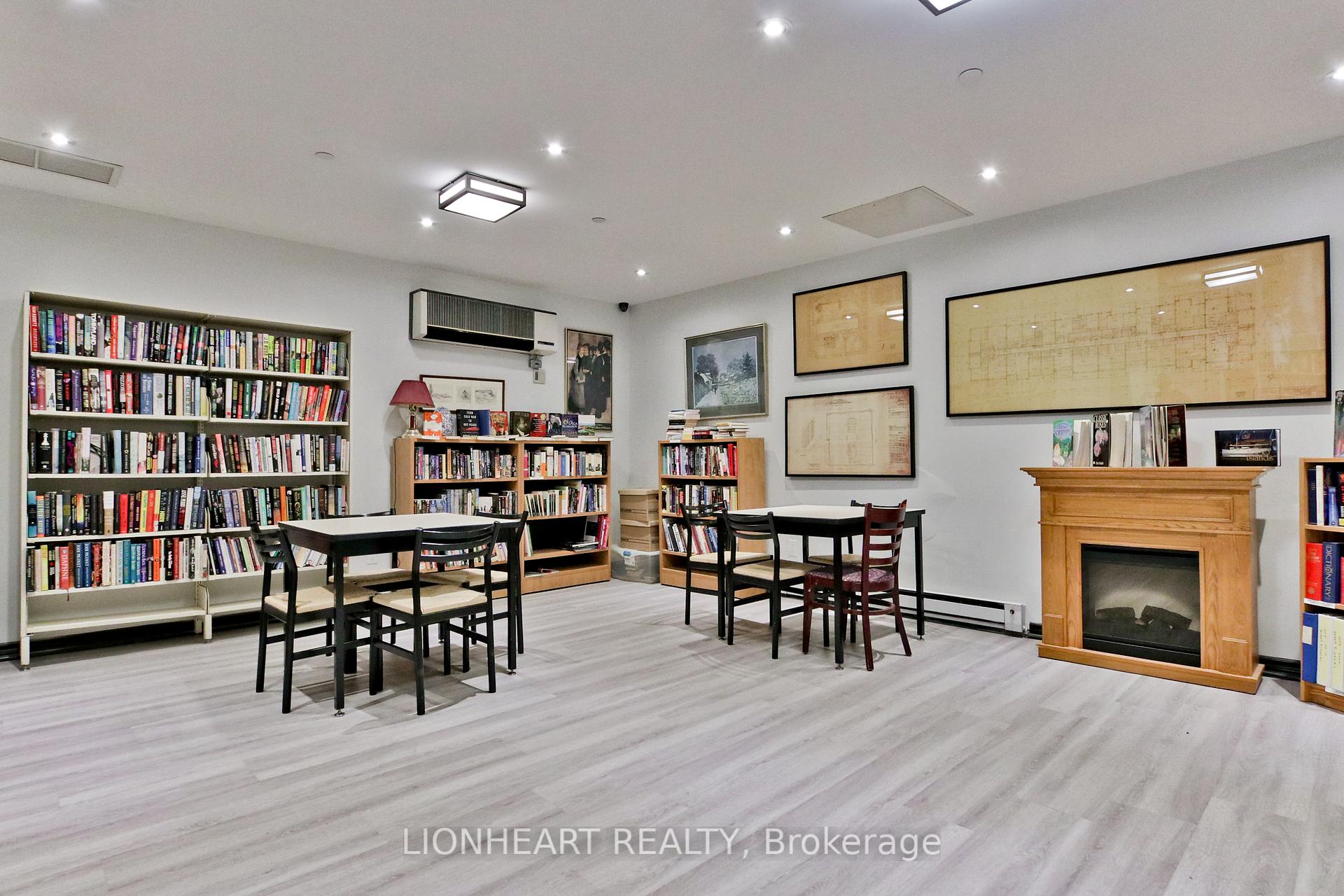 Condo at 40 Homewood, Toronto For sale