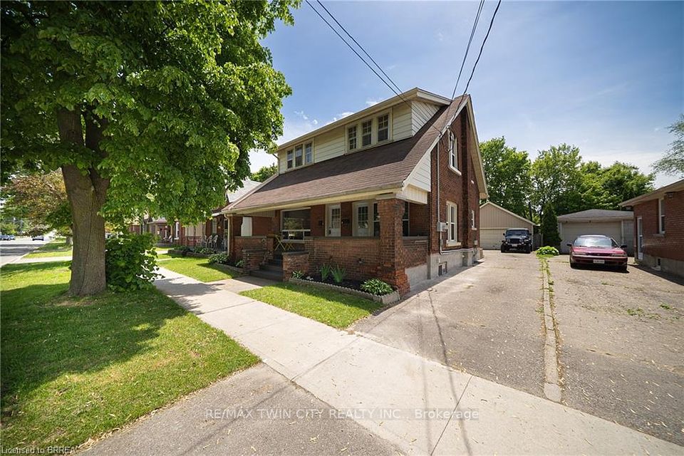 141 Elgin