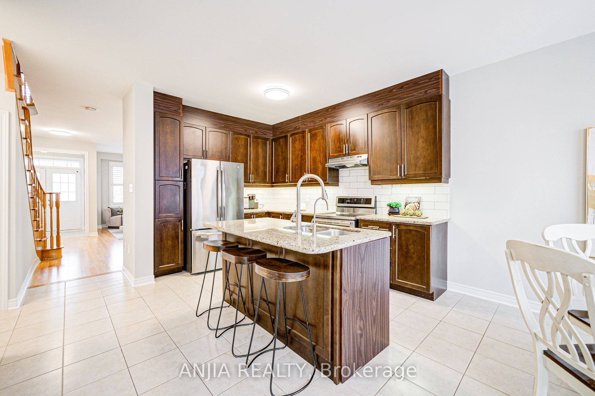9 Desjardin Drive