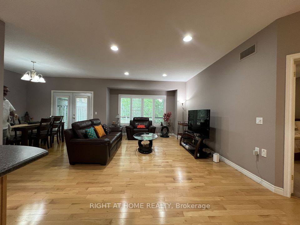 #7 - 1574 Richmond Street, London North, ON N6G 5H7