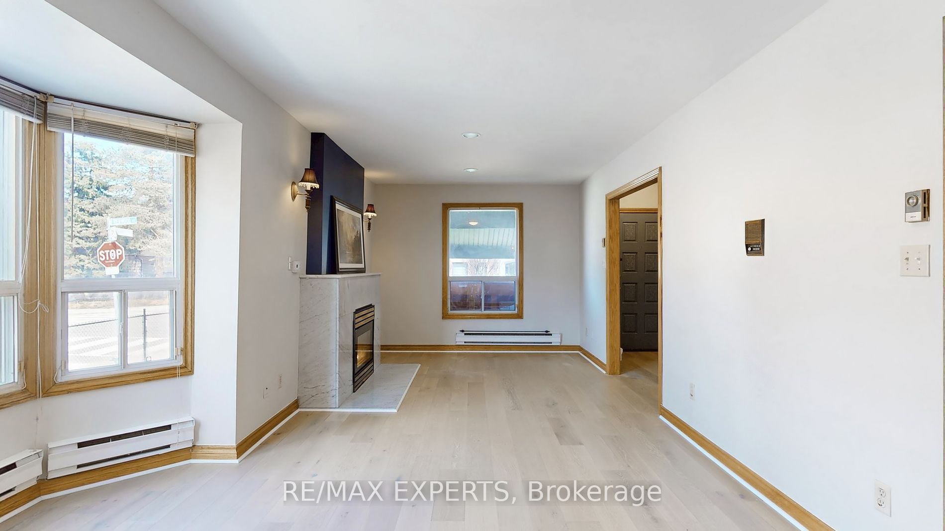 106 Kenwood Avenue UPPER