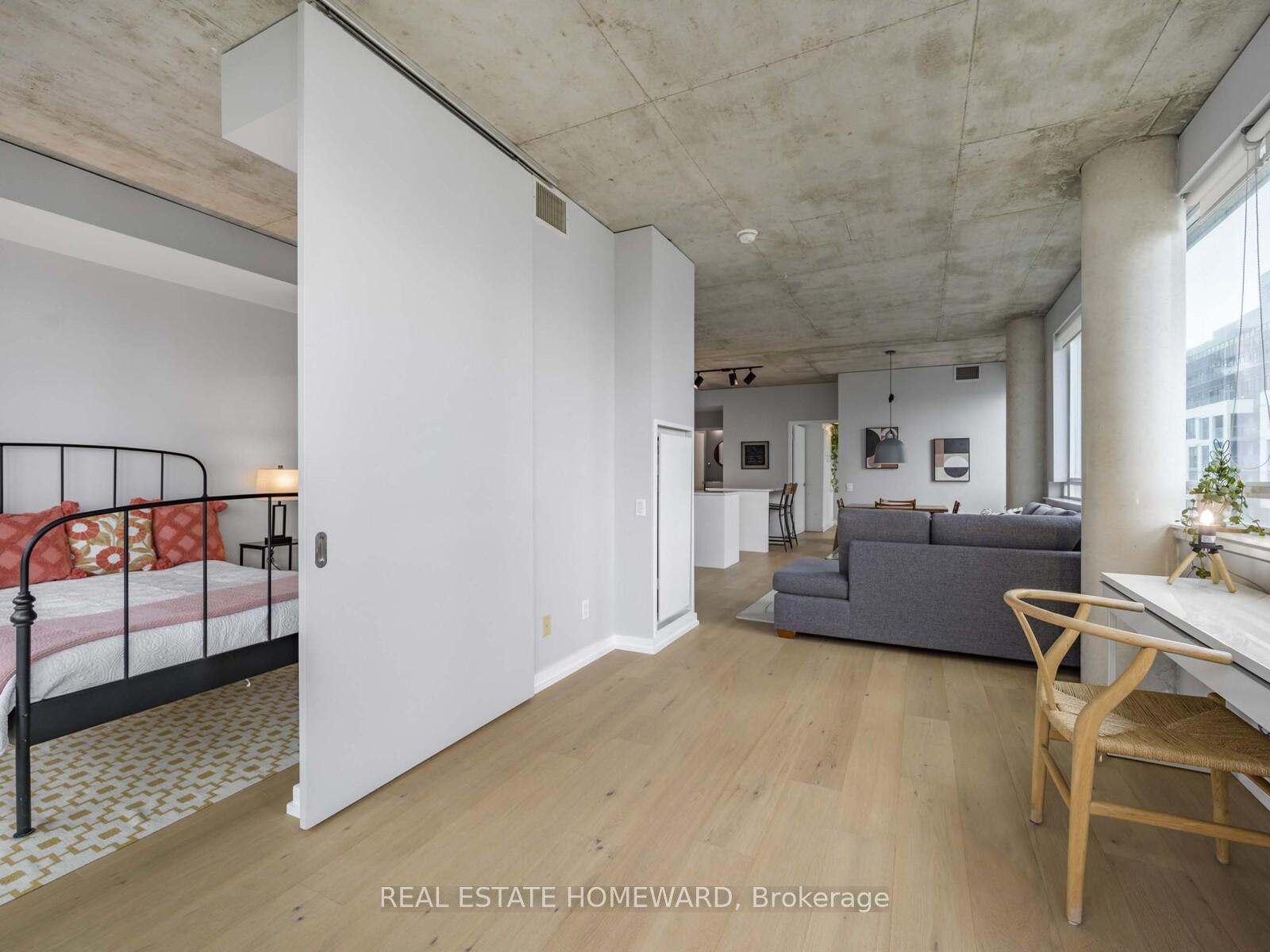 2 Bedrooms Condo at 38 Niagara, Toronto For sale