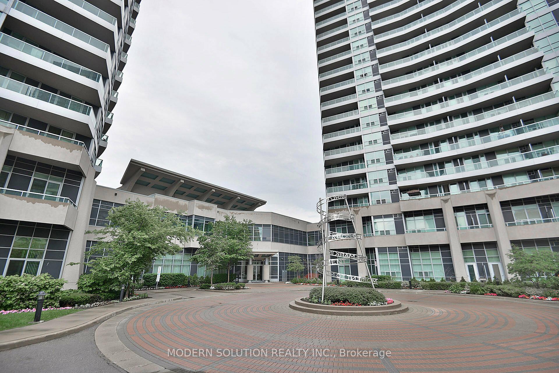 2 Bedrooms Condo at 1 Elm, Mississauga For sale