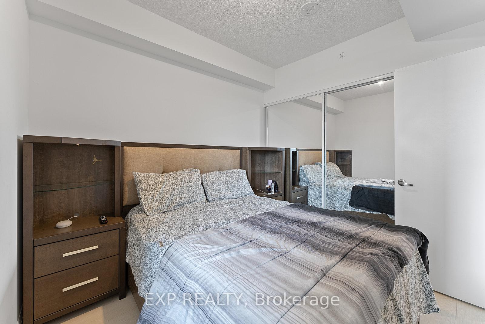 1 Bedroom Condo at 26 Gibbs, Toronto For sale
