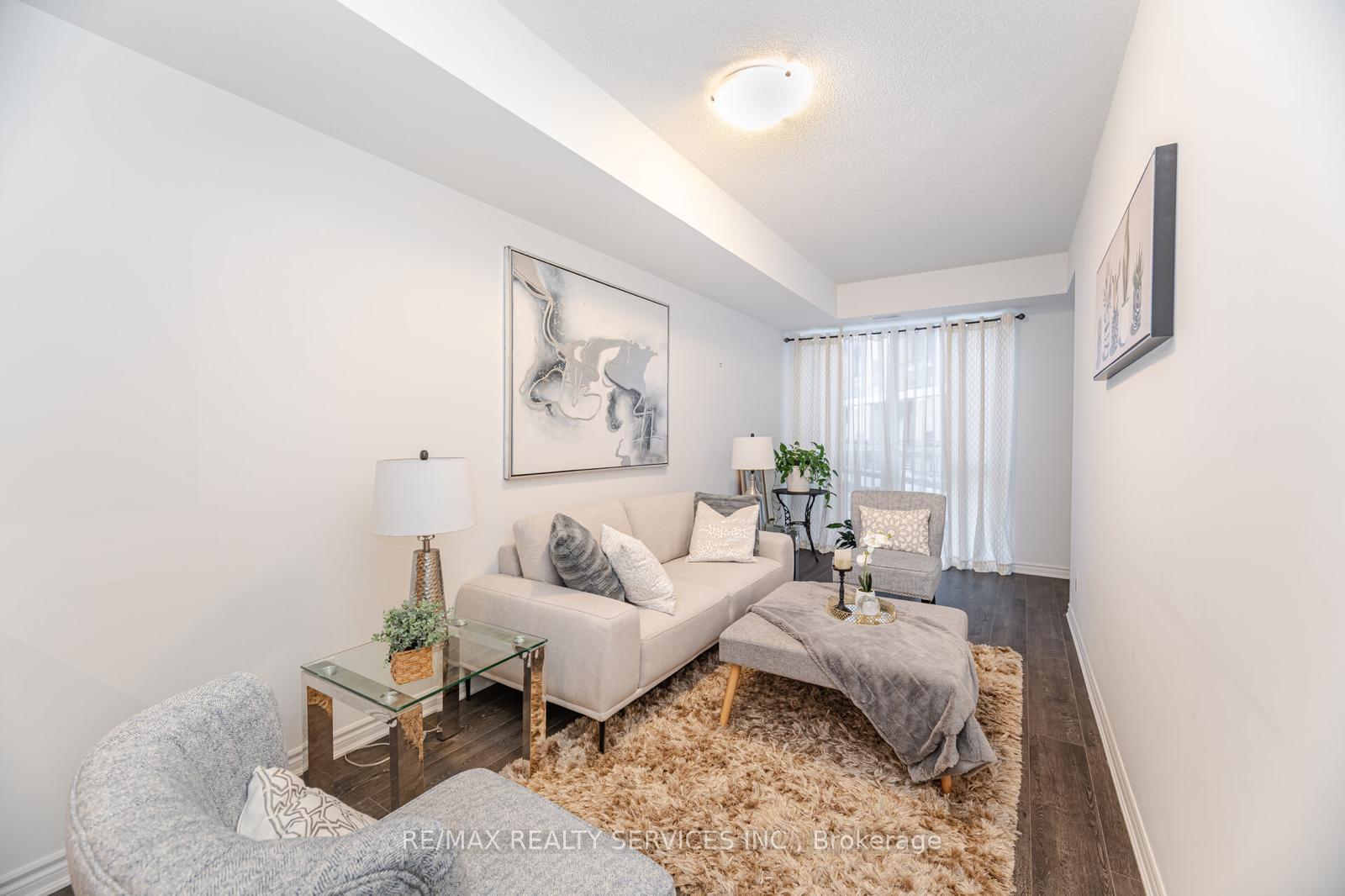 3 Bedrooms Condo at C-3 Falaise,  Toronto For sale