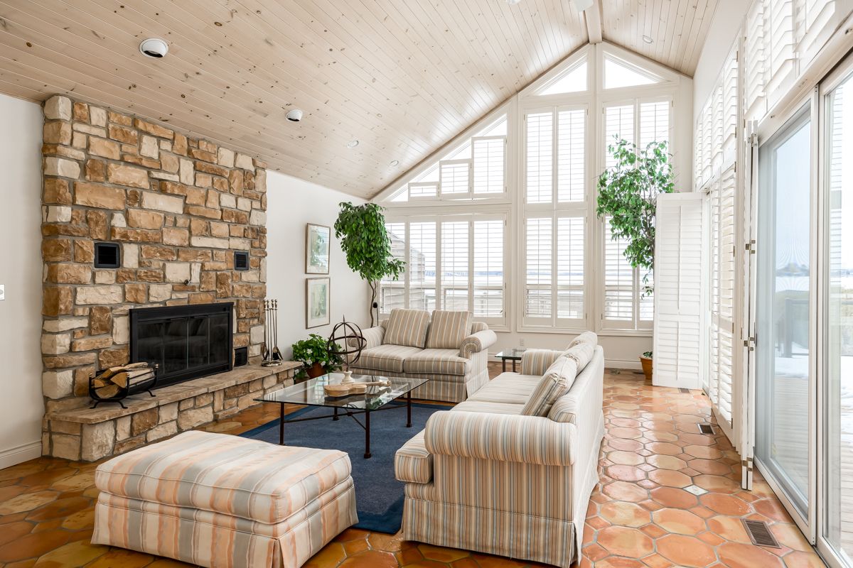 1373 Maple Road