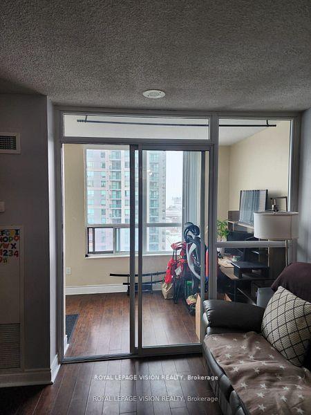 2 Bedrooms Condo at 60 Brian Harrison, Toronto For sale
