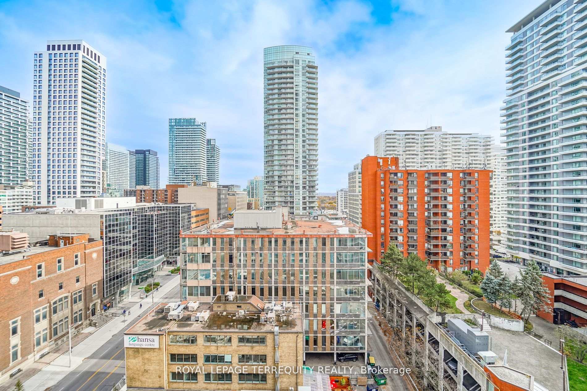 2 Bedrooms Condo at 43 Eglinton, Toronto For sale
