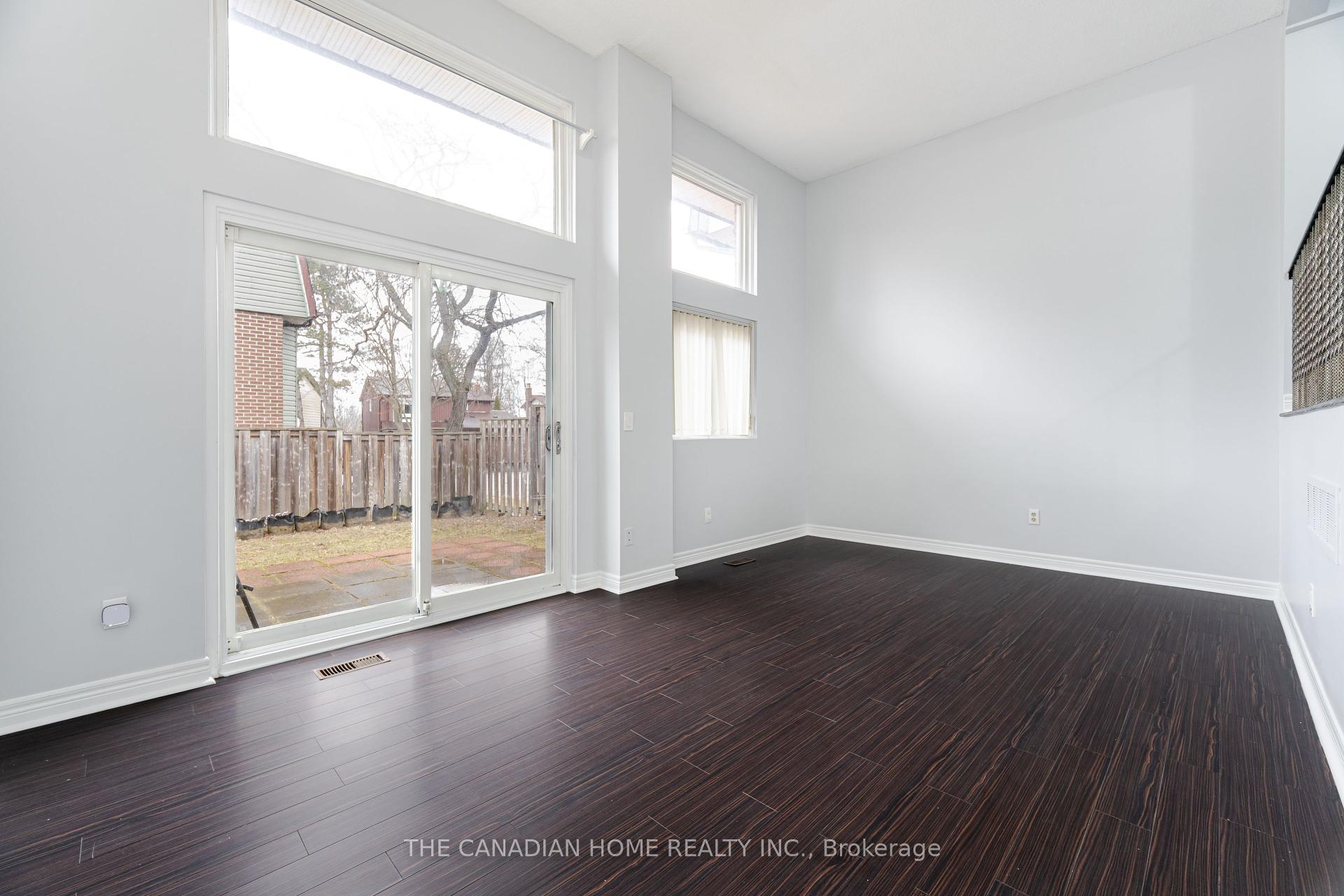 3 Bedrooms Condo at 4662 Kingston, Toronto For sale