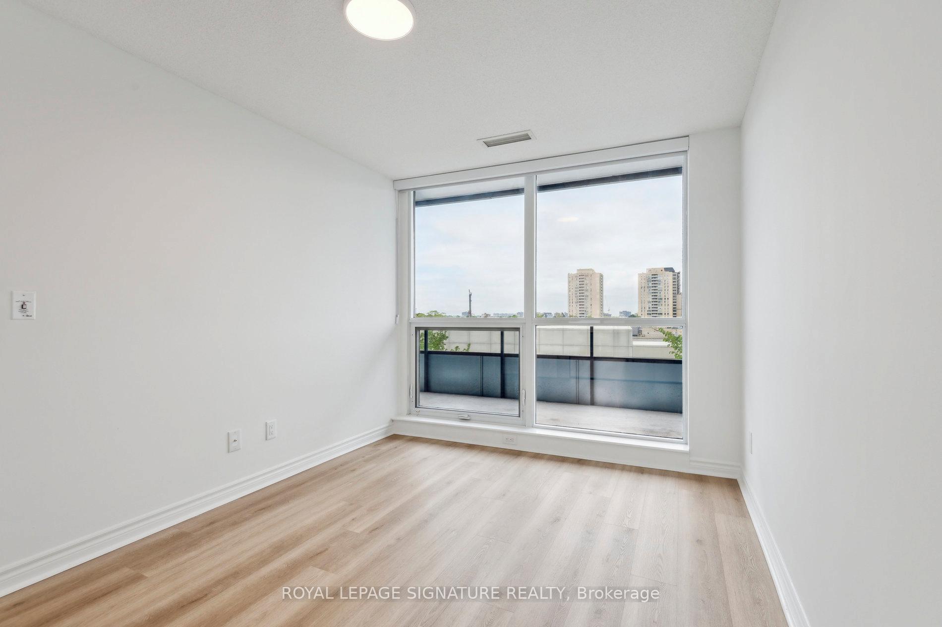 2 Bedrooms Condo at 2885 Bayview, Toronto For sale