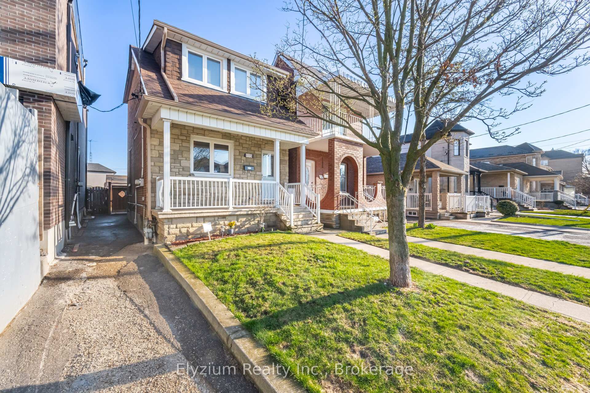 115 Hatherley Road, Toronto, ON M6E 1W4