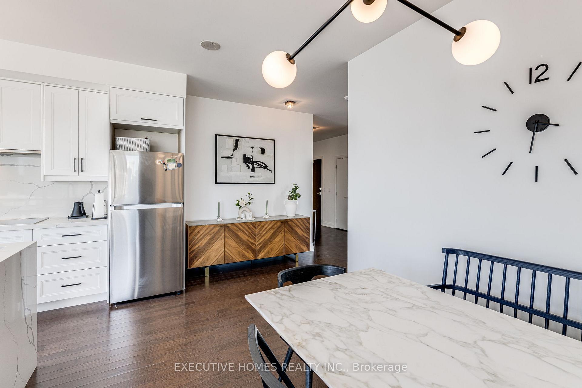 2 Bedrooms Condo at 80 John,  Toronto For sale