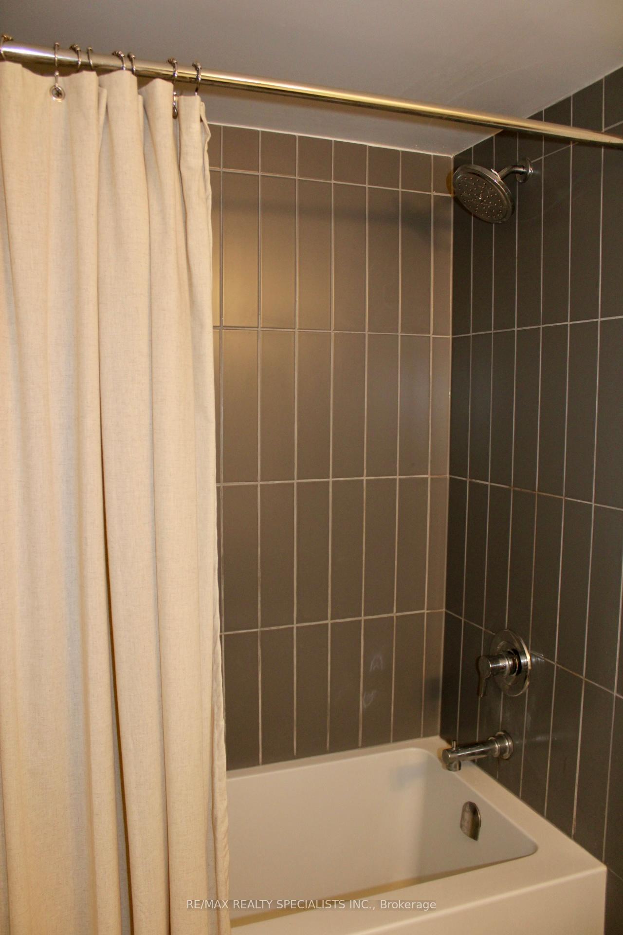1 Bedroom Condo at 251 Manitoba, Toronto For sale
