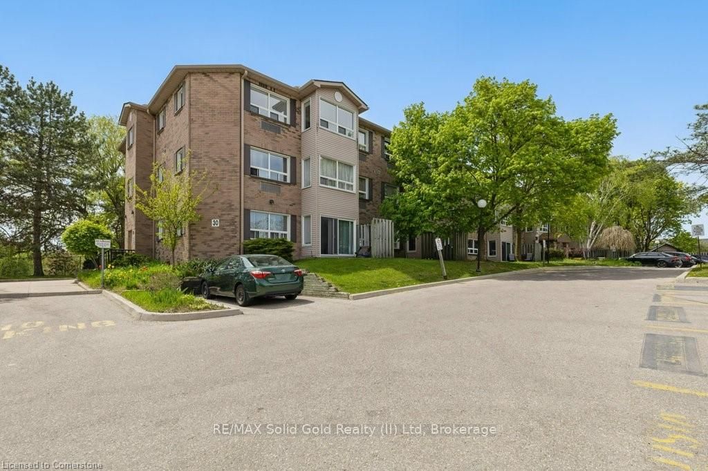30 Hugo Crescent, #201
