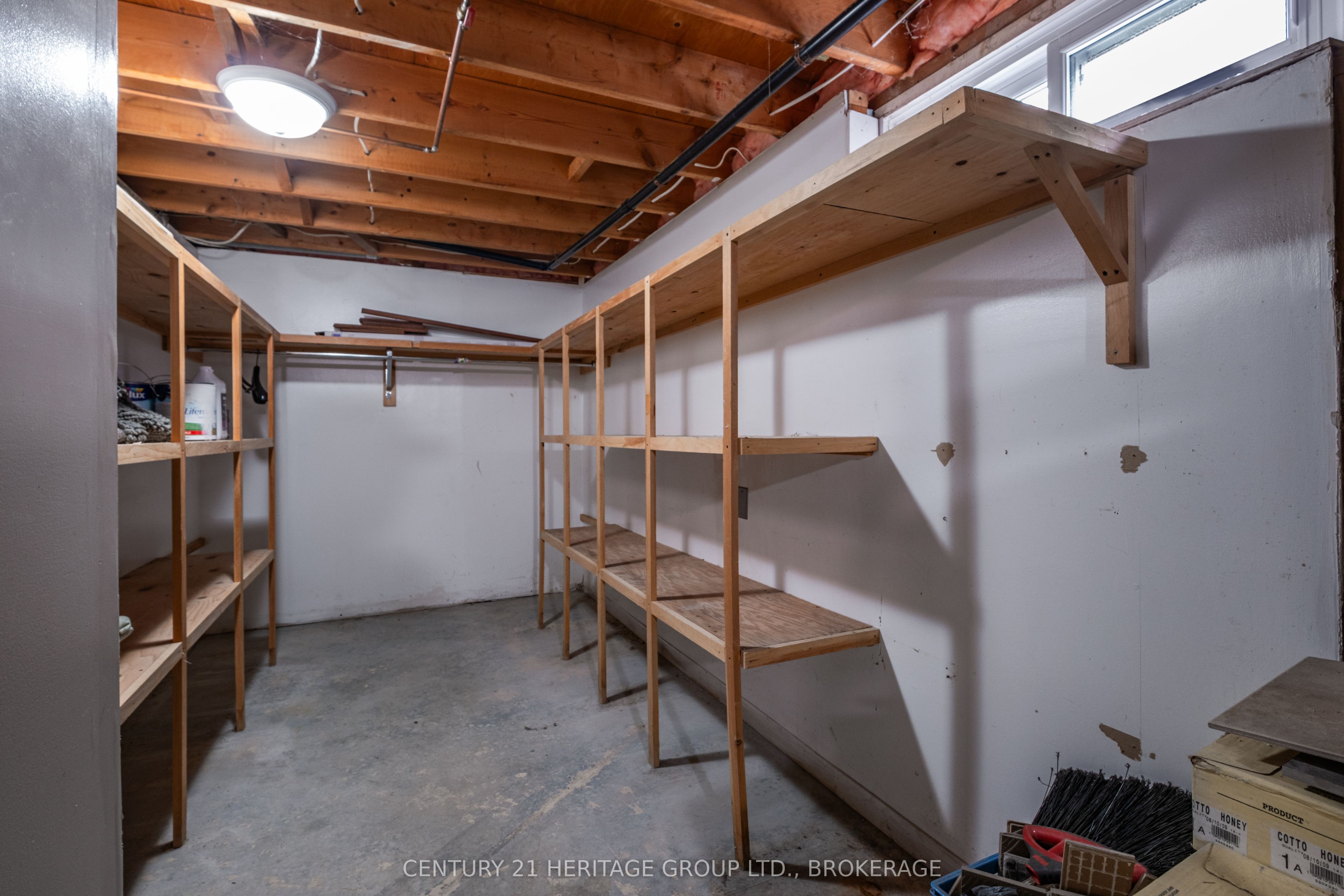 380 Carrie Crescent, Kingston, ON K7M 5X5