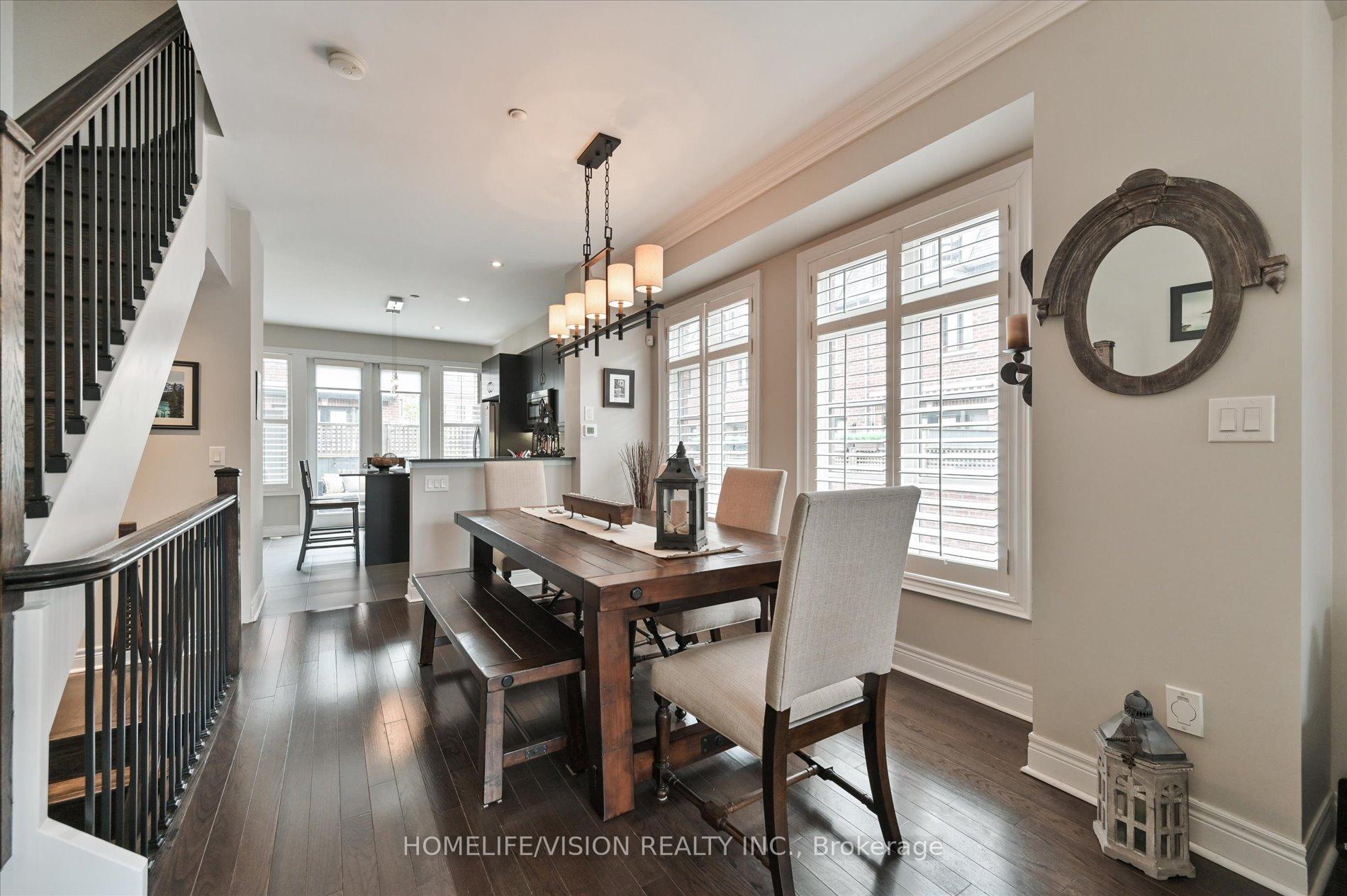 4 Bedrooms Condo at 2 Agar, Vaughan For sale