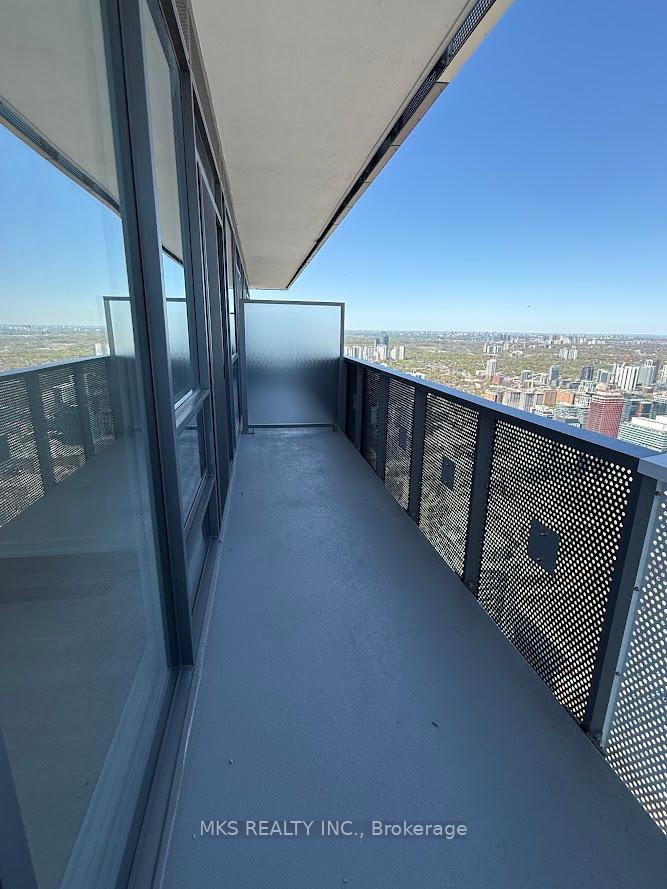 1 Bedroom Condo at 55 Cooper, Toronto For sale