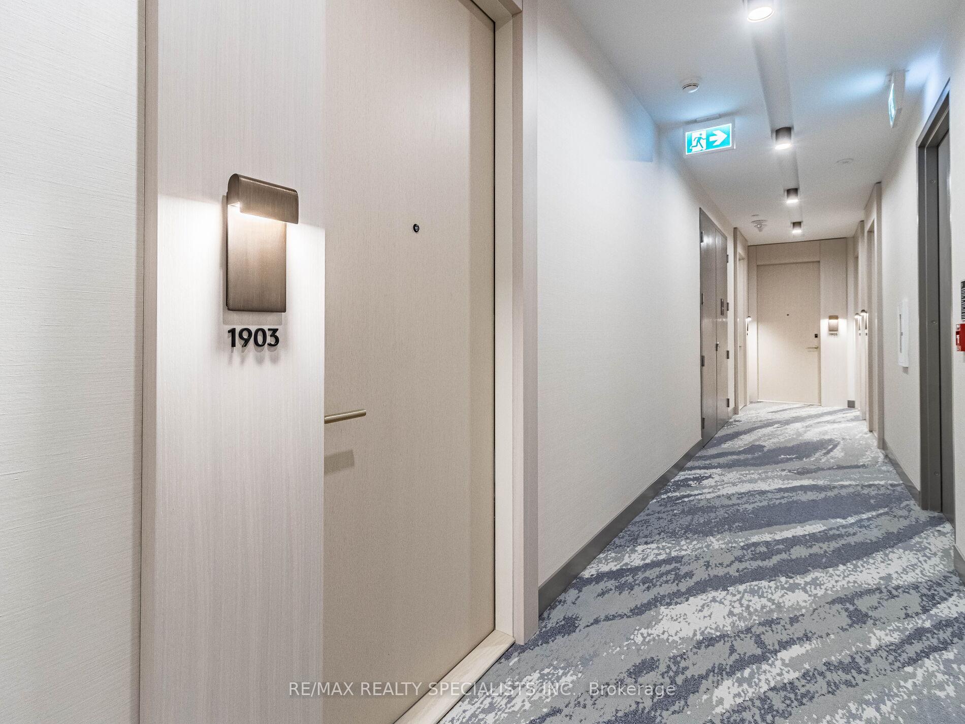 3 Bedrooms Condo at 480 Front,  Toronto For sale