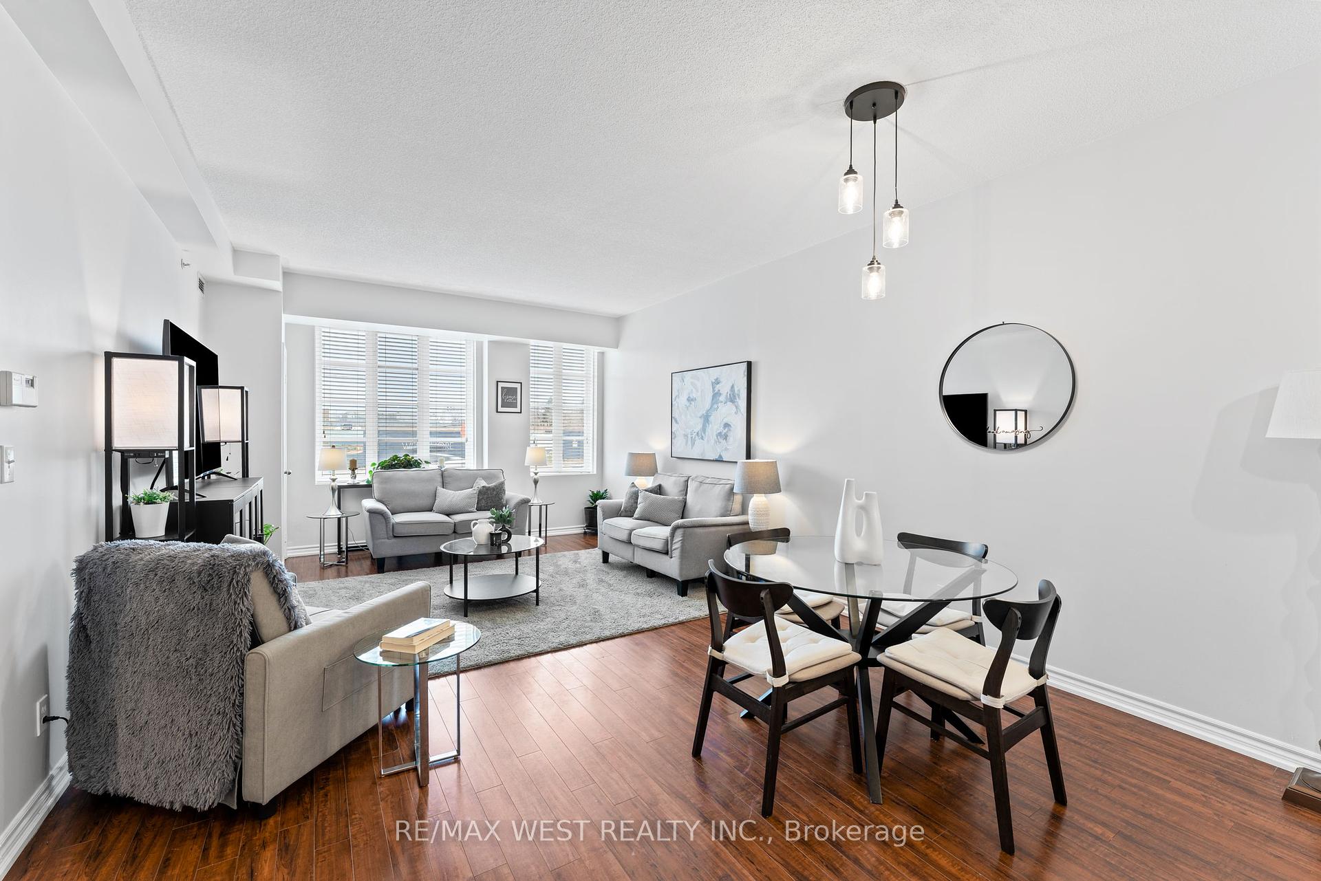 1 Bedroom Condo at 3531 Lake Shore, Toronto For sale