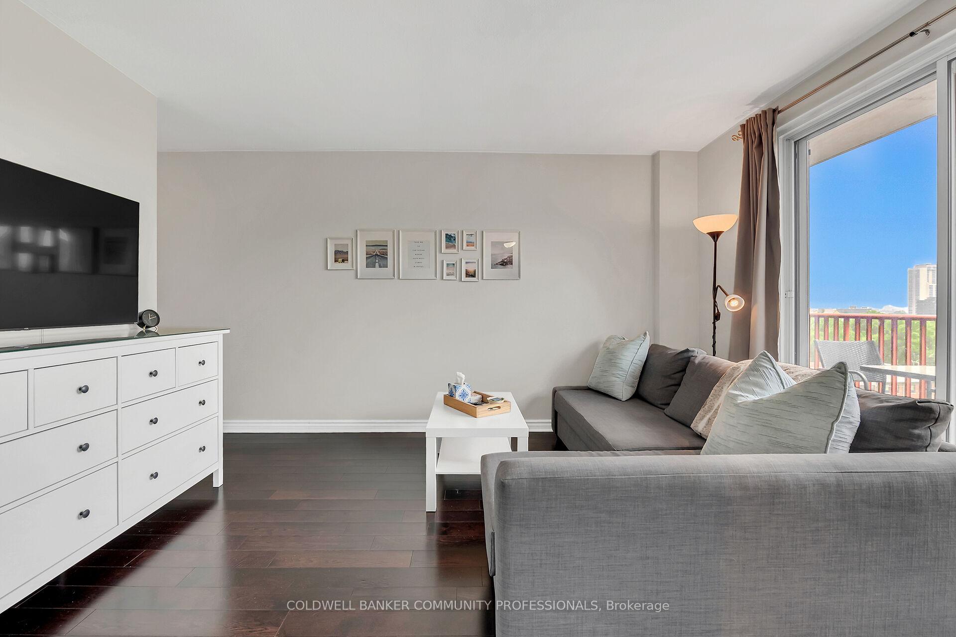 1 Bedroom Condo at 141 Catharine, Hamilton For sale