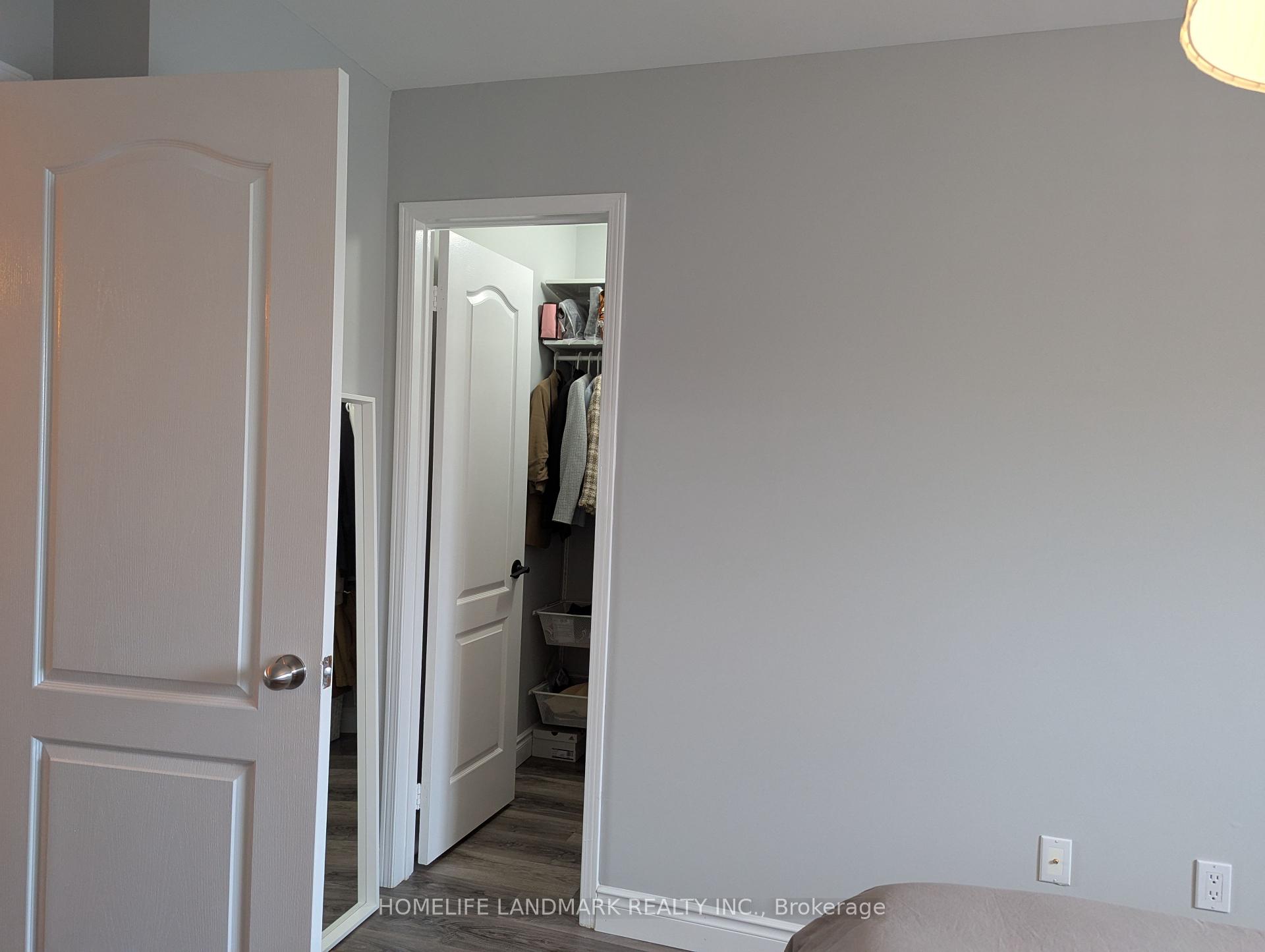 4 Bedrooms Condo at 86 Tania, Vaughan For sale